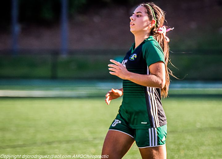 L’Arbona FC lance son équipe féminine de football.