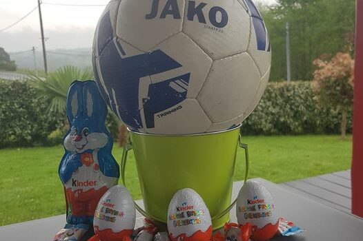 L’Arbona FC vous souhaite de Joyeuses Pâques! Portez-vous bien!